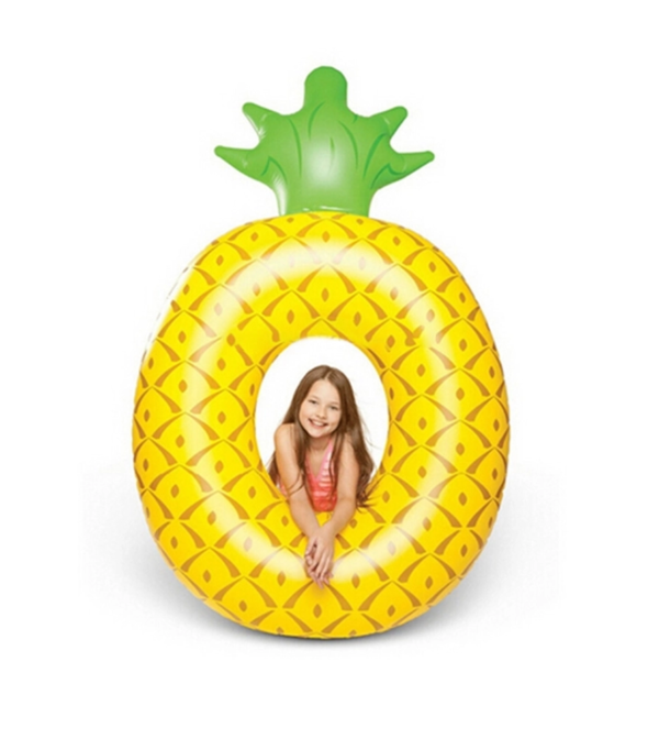 ANNEAU DE NATATION EN FORME D’ANANAS